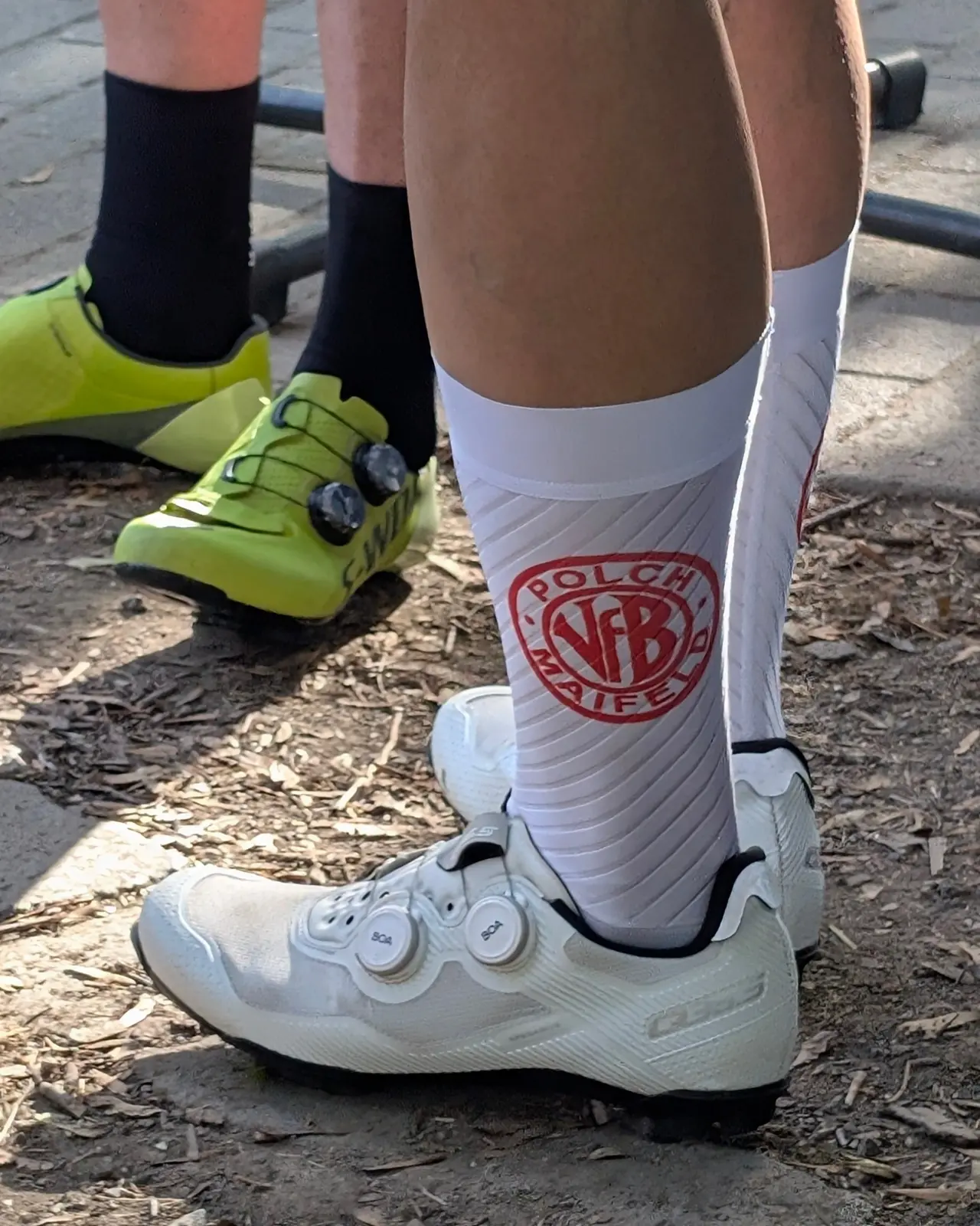 Radschuhe und Radsocken