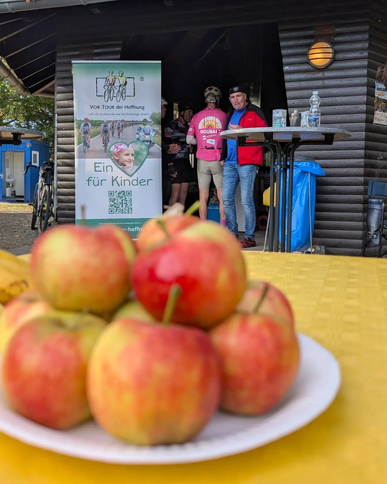 Äpfel am Verpflegungspunkt